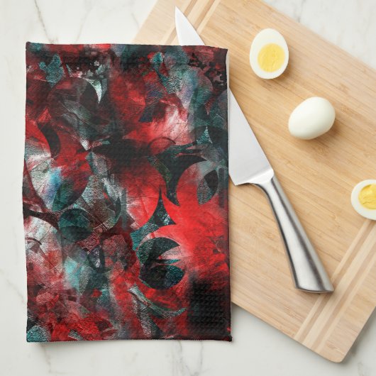 Nacht mit ausgestrahlten roten Blätter, die auf As Geschirrtuch (Viertel Falte)