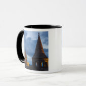 Nachtblick auf das Fischbecken, Burg Hil Tasse (Vorderseite Links)