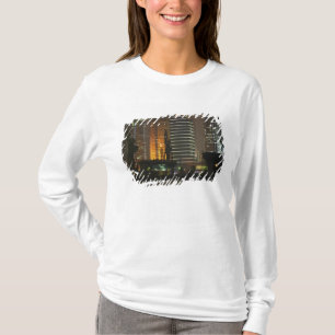 Nachtblick auf die Höhen in Pudong New Area durch T-Shirt