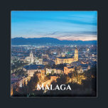 Nachtblick auf die Kathedrale von Malaga, Spanien Magnet<br><div class="desc">Nachtblick auf die Kathedrale von Malaga. Spektakuläre Aussicht auf Malaga,  Spanien</div>