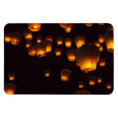 Nachtblick auf Sky Lanterns Magnet (Horizontal)