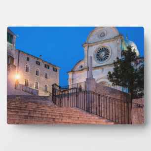 Nachtblick auf Treppe und Kirche in Split, Kroatie Fotoplatte