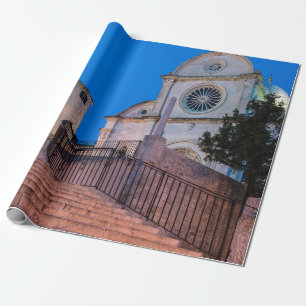 Nachtblick auf Treppe und Kirche in Split, Kroatie Geschenkpapier