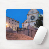Nachtblick auf Treppe und Kirche in Split, Kroatie Mousepad (Mit Mouse)