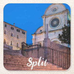 Nachtblick auf Treppe und Kirche in Split, Kroatie Rechteckiger Pappuntersetzer
