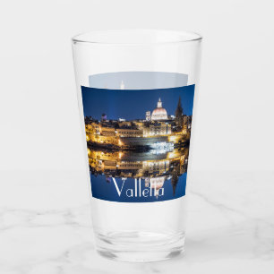 Nachthafen der Altstadt von Valletta Glas