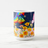 Nachthimmel, Regenbogen, Schmetterlinge und Blume Kaffeetasse (Mittel)