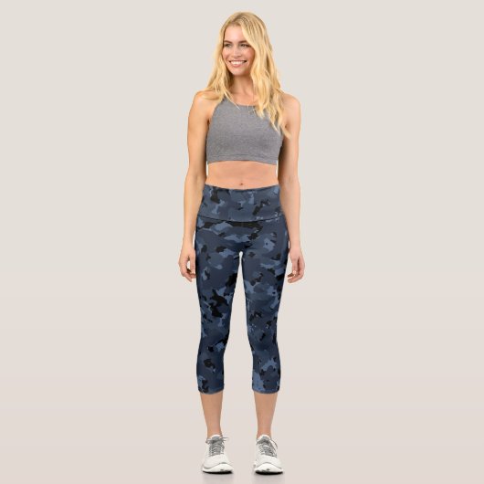 Nachtliche Camouflage Capri Leggings (Vorderseite)