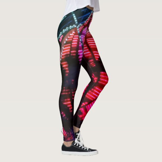 Nachtlicht Vegas Flamingo Leggings (Rechts)