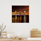Nachts die Skyline von Miami, Florida Poster (Küche)