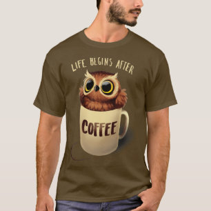 Nachtschwärmer Niedlicher Vogel Morgenkaffee T-Shirt