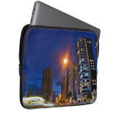 Nachtstadt Londrina Laptopschutzhülle (Vorne Rechts)