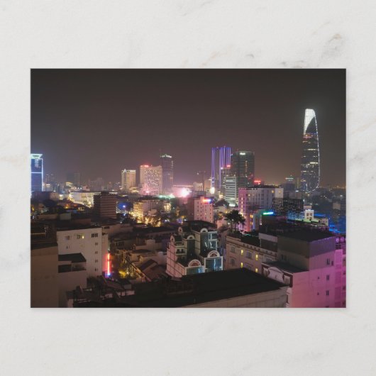 Nachtstadtbild von Ho Chi Minh City. Postkarte (Vorderseite)
