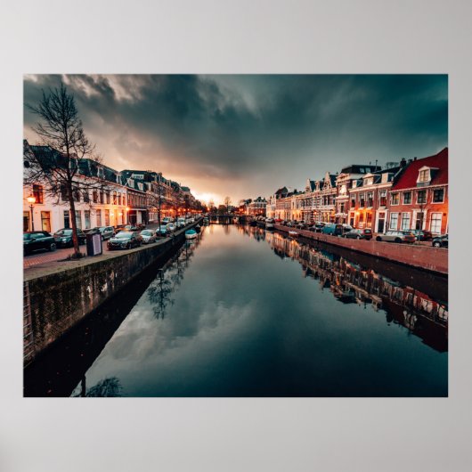 Nachtszene in Leeuwarden Poster (Vorne)