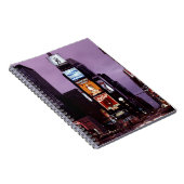 Nachtverkehr auf dem New York Times Square Notizblock (Rechte Seite)