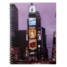 Nachtverkehr auf dem New York Times Square