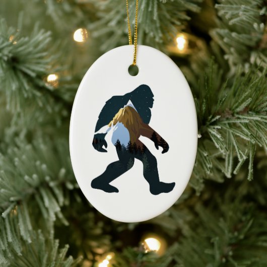Nachtwald Bigfoot Keramik Ornament (Baum)