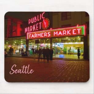 Nachtzeit am öffentlichen Markt von Seattle Mousepad