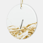 Nadel im Heuhaufen Keramikornament (Links)