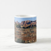 Nadeln vom Pothole Point Trail Kaffeetasse (Mittel)