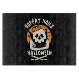 Nägel für Halloween schön machen Schneidebrett
