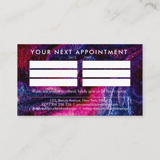 Nägel mit weißem Text Zeichnend auf Glitzer-Hinter Visitenkarte (Rückseite)