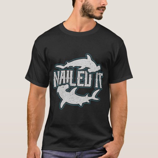 Nagelneuer Hammerhai T-Shirt (Vorderseite)