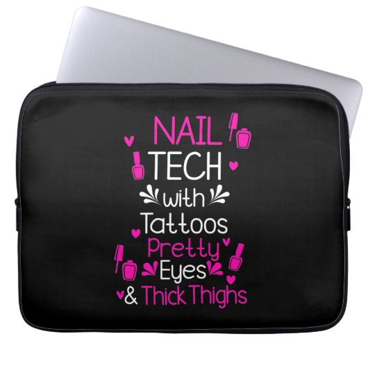 Nageltechnik mit Tattoos Laptopschutzhülle (Vorderseite)
