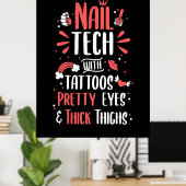 Nageltechnik mit Tattoos Poster (Heimbüro)