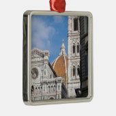 Nah auf Florenz. Silbernes Ornament (Rechts)