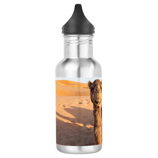Nah auf lustigem Kamel in der Wüste Oman Wahiba Edelstahlflasche (Links)