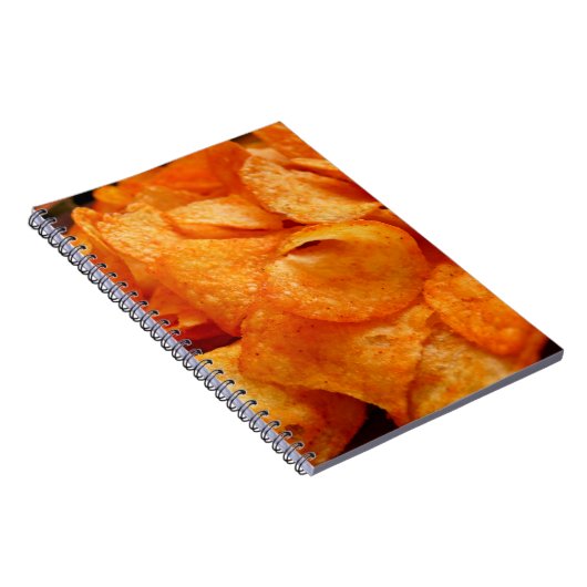 Nah aus saftig, knusprig, Pommes frites auf schwar Notizblock (Rechte Seite)