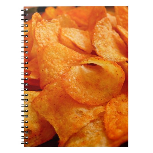 Nah aus saftig, knusprig, Pommes frites auf schwar Notizblock (Vorderseite)