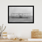 Nah-oben Blick auf das Flugzeug eines Wright Broth Poster (Küche)