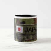 Nah-up-Ansicht 2 Zweifarbige Tasse (Mittel)