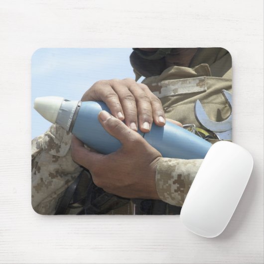 Nah-up-Ansicht eines Soldaten, der eine Munition k Mousepad (Mit Mouse)