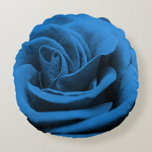 Nah-up blaue rote Rose, Makro-Schönheit. Rundes Kissen