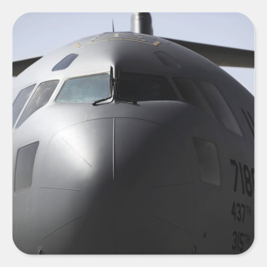 Nah-up der Vorderseite eines C-17-Globemaster III Quadratischer Aufkleber (Vorderseite)