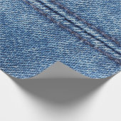 Nah-up mit blauem Denim-Hintergrund (Makro) Geschenkpapier (Ecke)