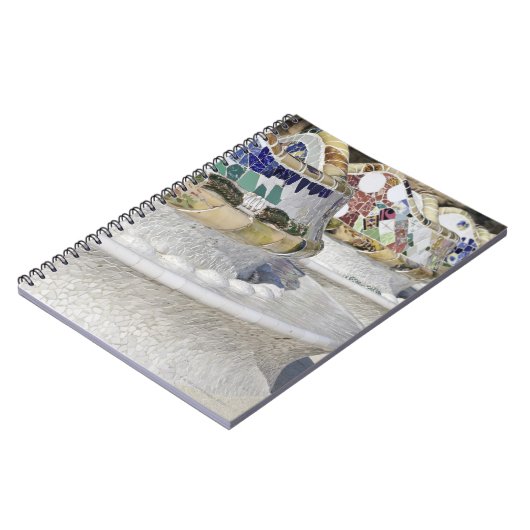 Nah-up of Mosaics on Gaudi Gebäude, Parc Notizblock (Linke Seite)