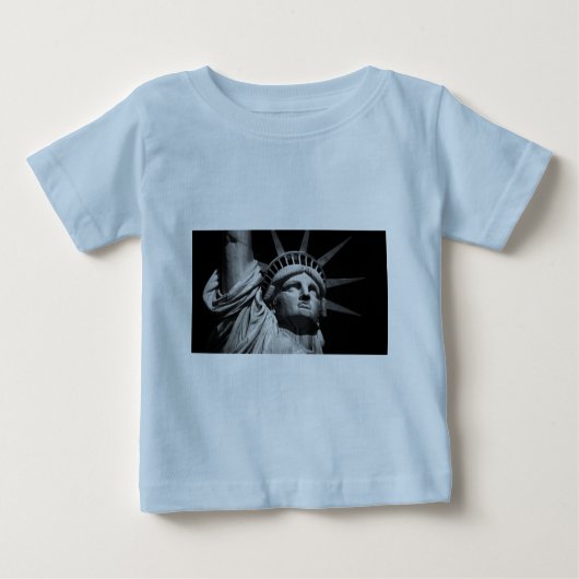Nah-up-Schwarz-weiße Freiheitsstatue New York Baby T-shirt (Vorderseite)