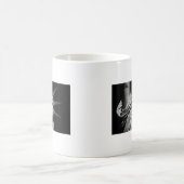 Nah-up-Schwarz-weiße Freiheitsstatue New York Kaffeetasse (Mittel)
