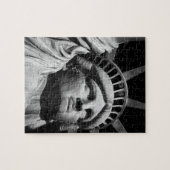 Nah-up-Schwarz-weiße Freiheitsstatue New York Puzzle (Horizontal)