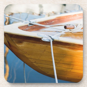 Nahaufnahme auf gebundenem oben Boot Getränkeuntersetzer