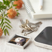 'Nahaufnahme der Schleiereule, Land zwischen Seen, Schlüsselanhänger (Seite)