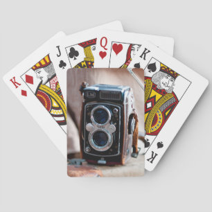 Nahaufnahme einer Antiquitätenkamera Spielkarten