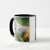 Nahaufnahme eines gemeinen Eichhörnchen-Affen Tasse (Vorderseite Links)