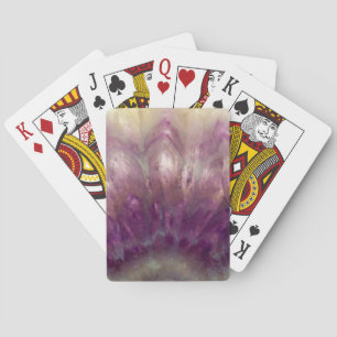 Nahaufnahme eines violetten Amethysts Spielkarten