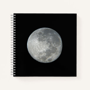 Nahaufnahme Vollmond im Nachthimmel. Fotografie Notizblock