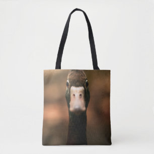 NAHAUFNAHME VOM ENTENGEICHT TASCHE